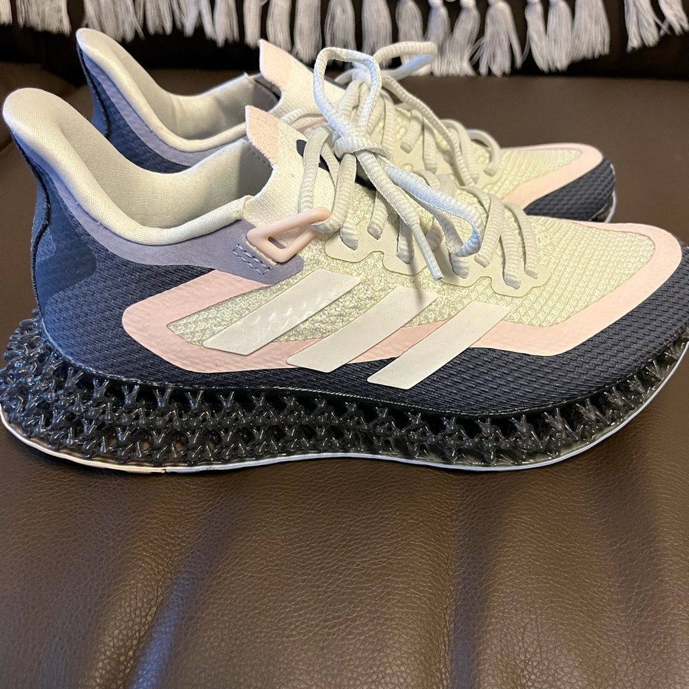 adidas 4d women’s shoes size 6.5 nwot